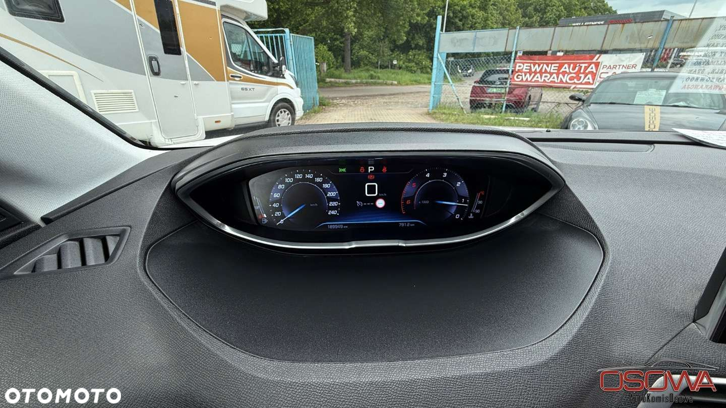 Peugeot 3008 - 24