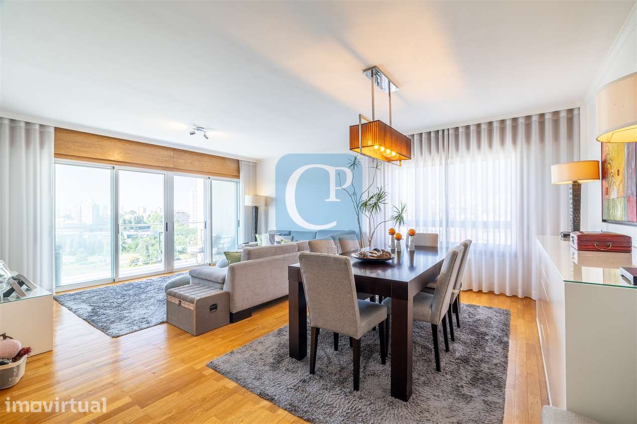 Apartamento T3 no Empreendimento Orfeão do Porto na Boavista - Grande imagem: 5/37