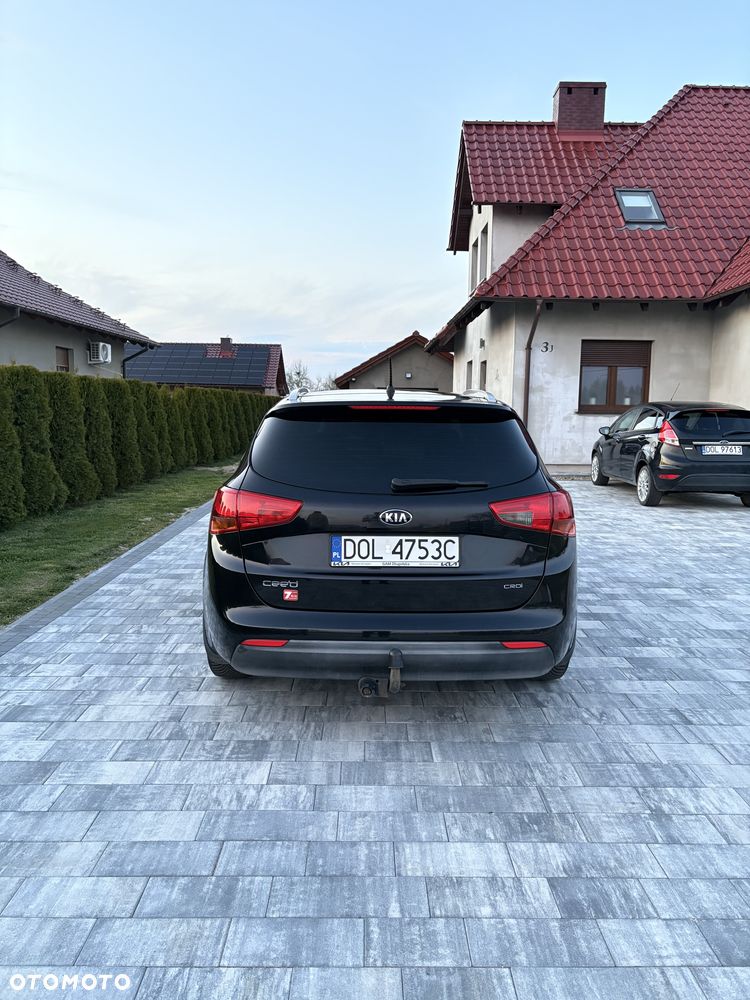 Kia Ceed Cee'd 1.4 CRDi M - 4