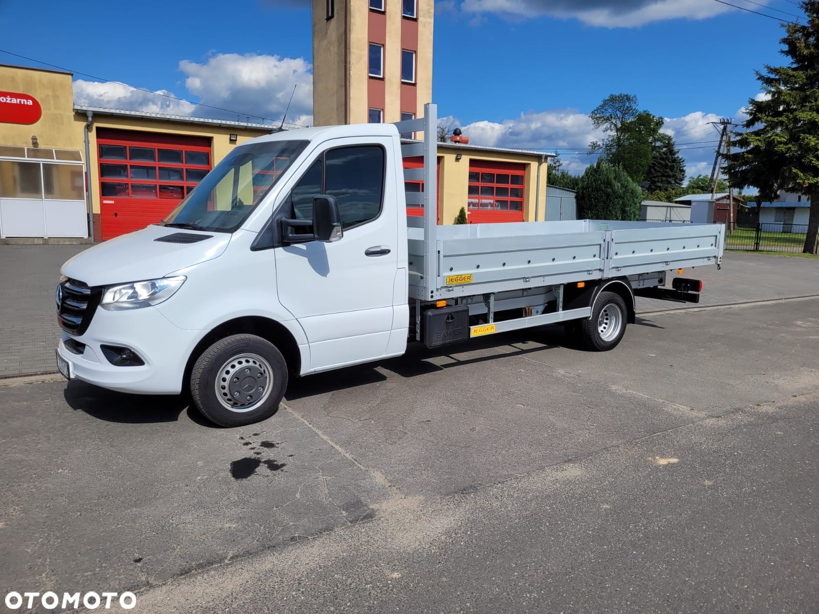Mercedes-Benz Sprinter - 10