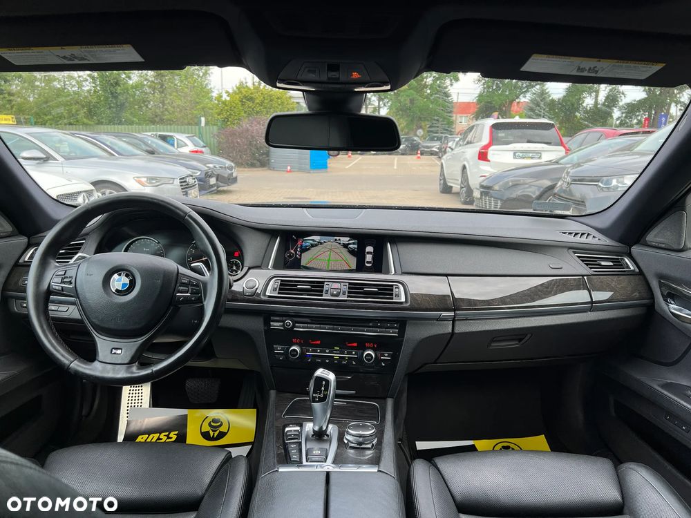 BMW Seria 7 - 21