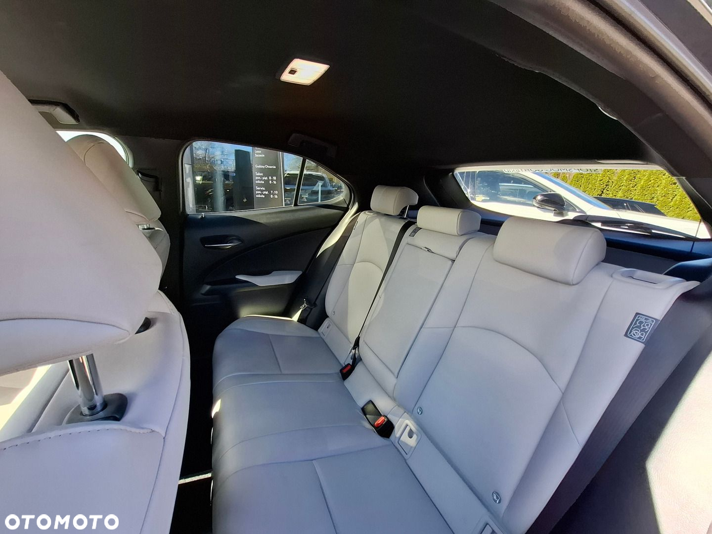 Lexus UX 250h GPF F Impression 2WD - 15