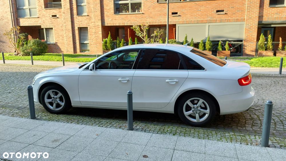 Audi A4 - 4