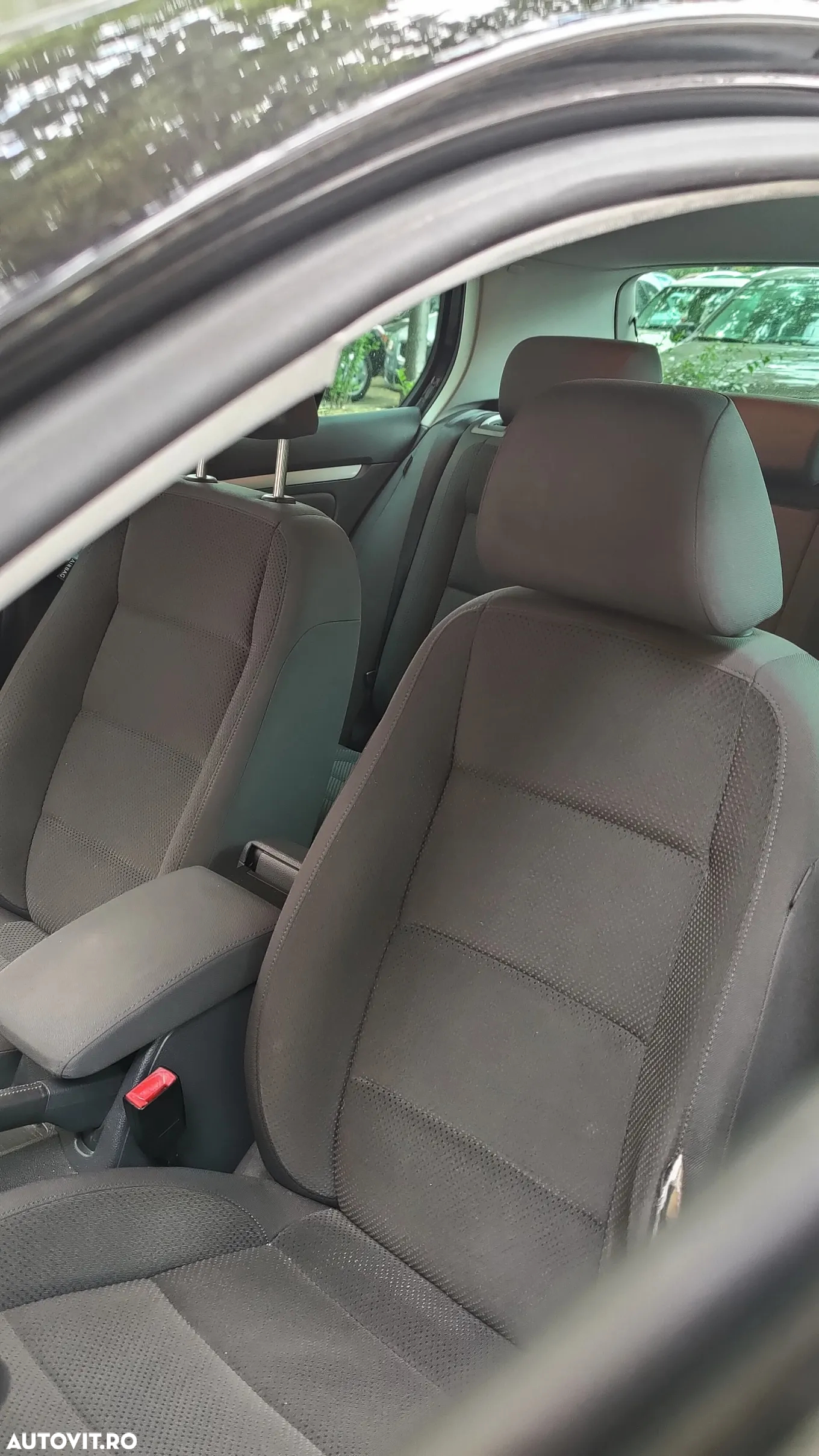 Volkswagen Golf - 5