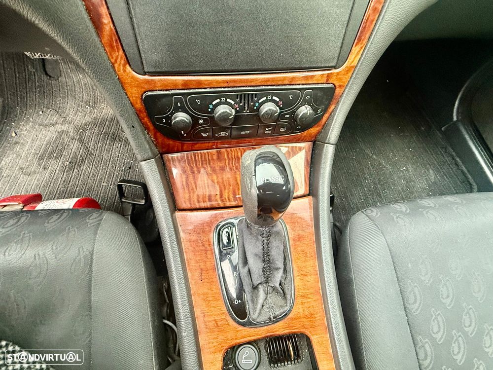 Mercedes-Benz C 220 - 10