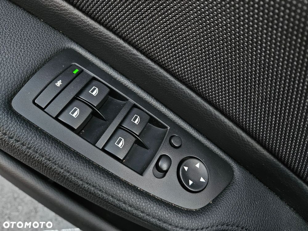 BMW Seria 1 118i Edition Sport - 20