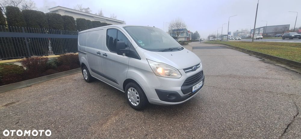 Ford TRANSIT CUSTOM - 4