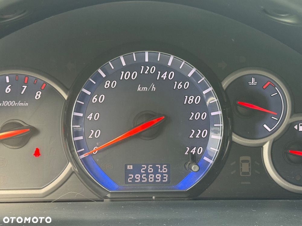 Mitsubishi Grandis 2.4 Intense - 15