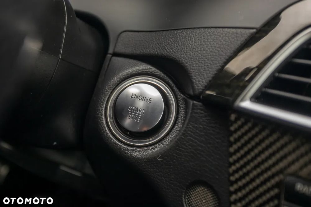 Mercedes-Benz Klasa C 350 CDI BlueEff Avantgarde - 33