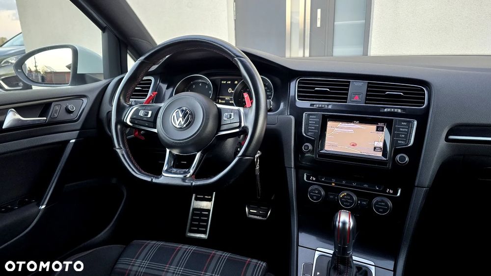Volkswagen Golf 2.0 TSI BMT GTI DSG - 22