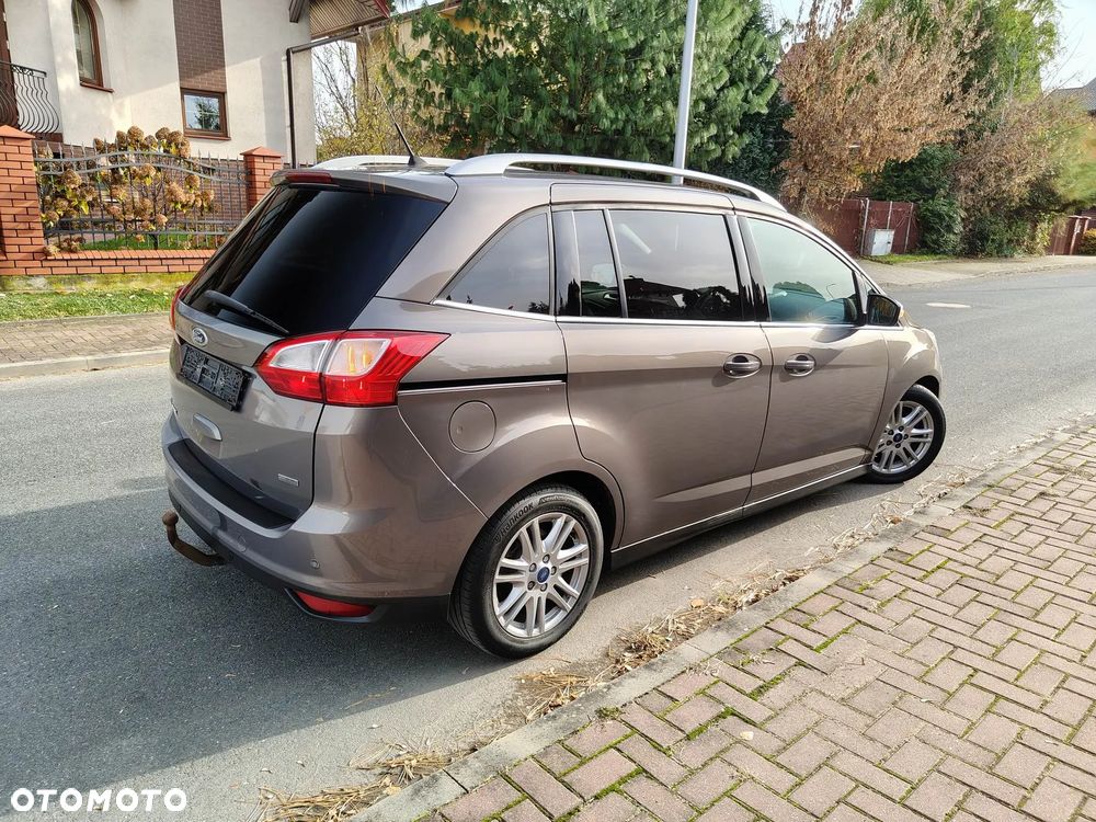 Ford Grand C-MAX Titanium - 11