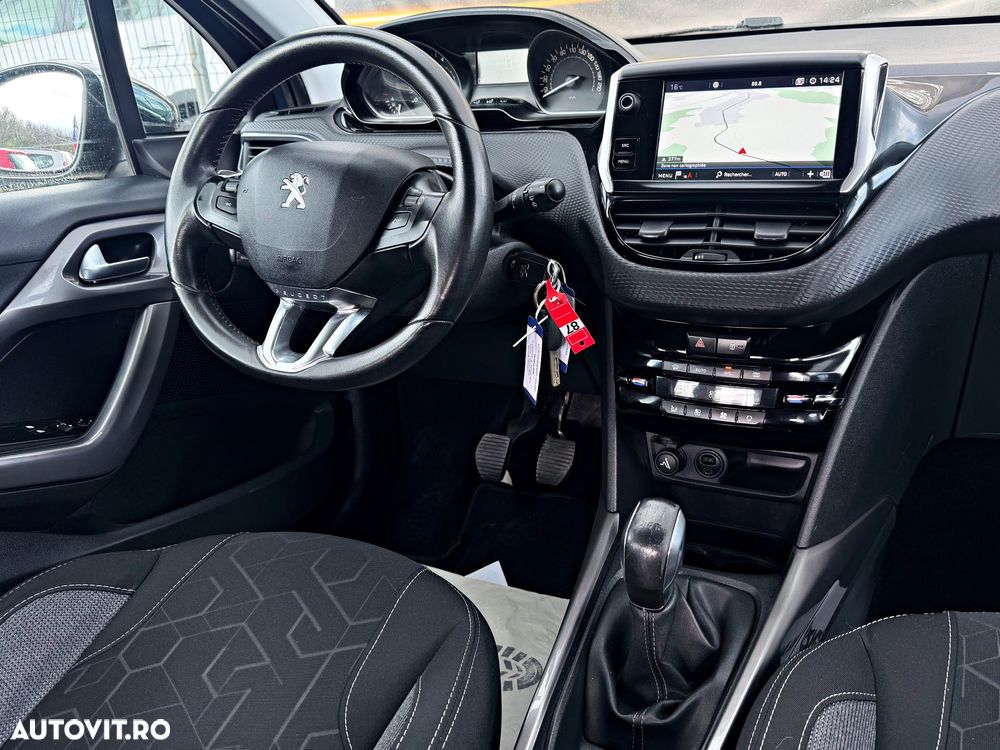 Peugeot 2008 PureTech 82 Style - 6