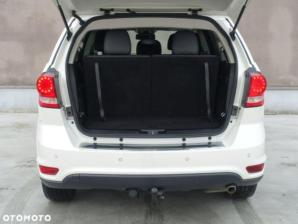 Fiat Freemont 2.0 Multijet Lounge AWD - 29