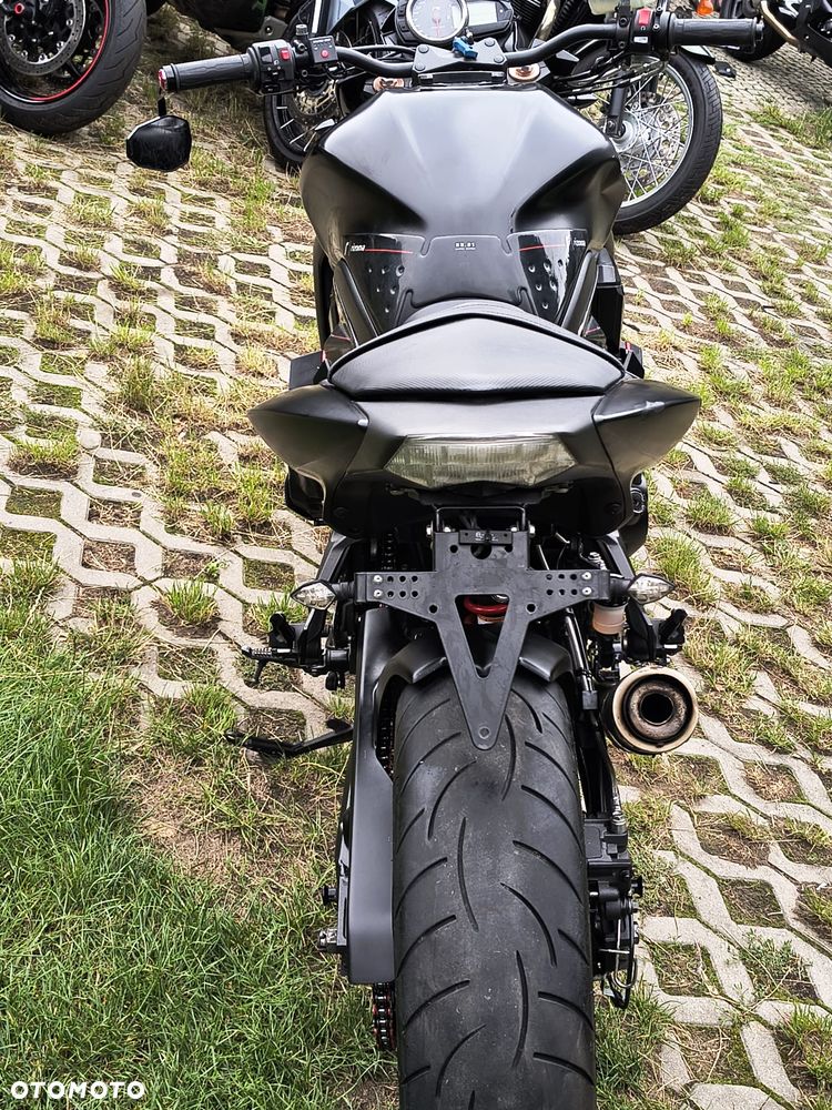 Kawasaki Z - 7