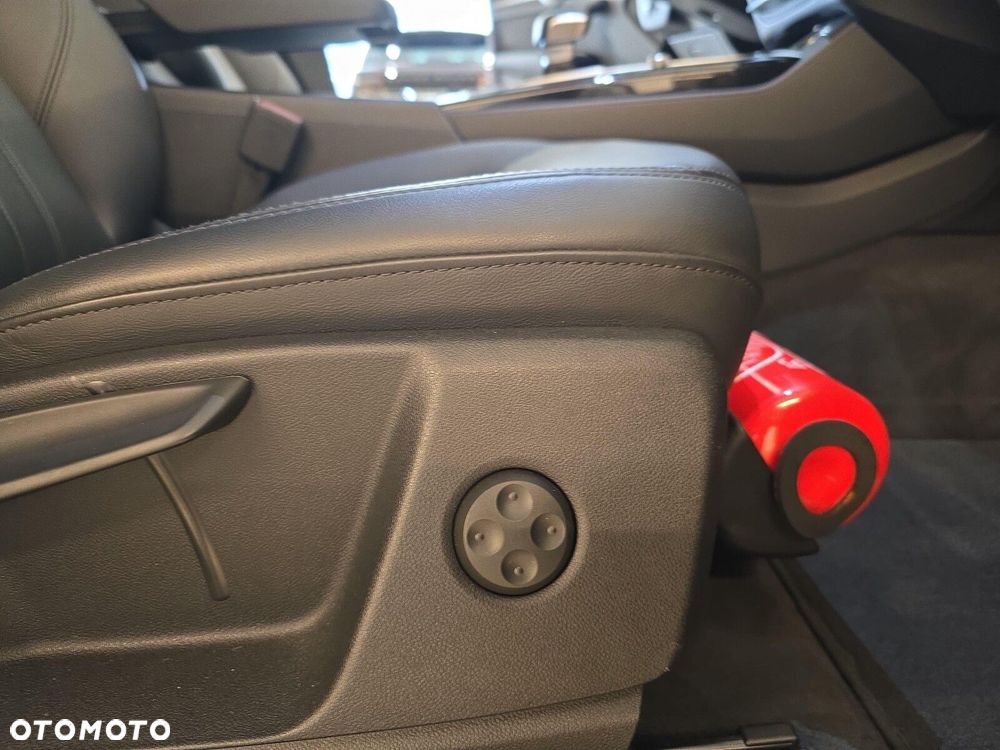 Audi Q5 Sportback - 31