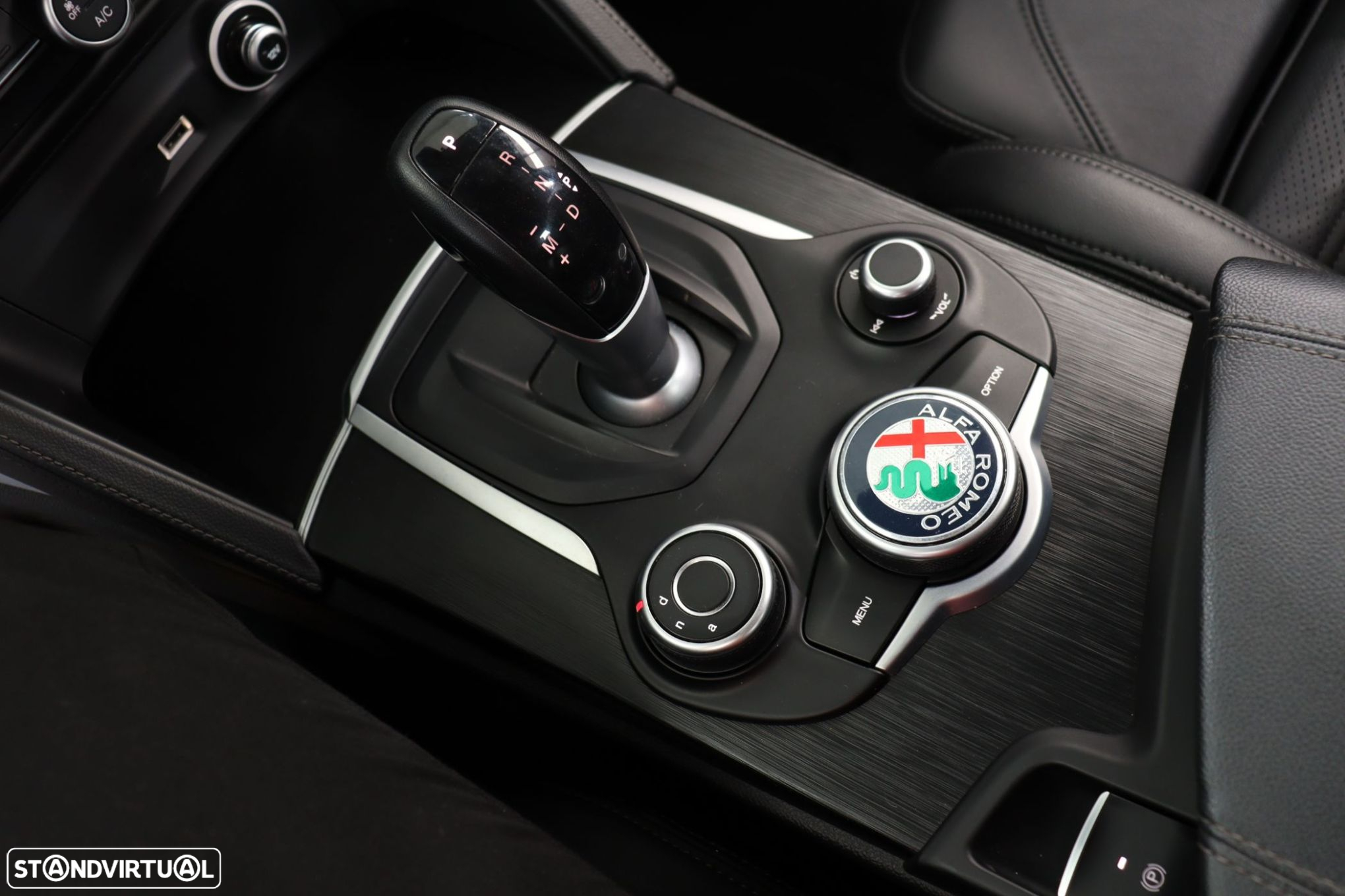 Alfa Romeo Stelvio 2.2 D Super AT8 - 24