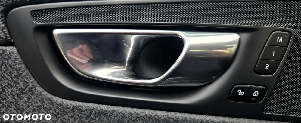 Volvo XC 60 D4 Geartronic Inscription - 34