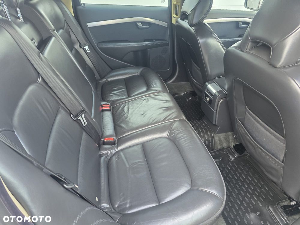 Volvo XC 70 D5 AWD Ocean Race - 24