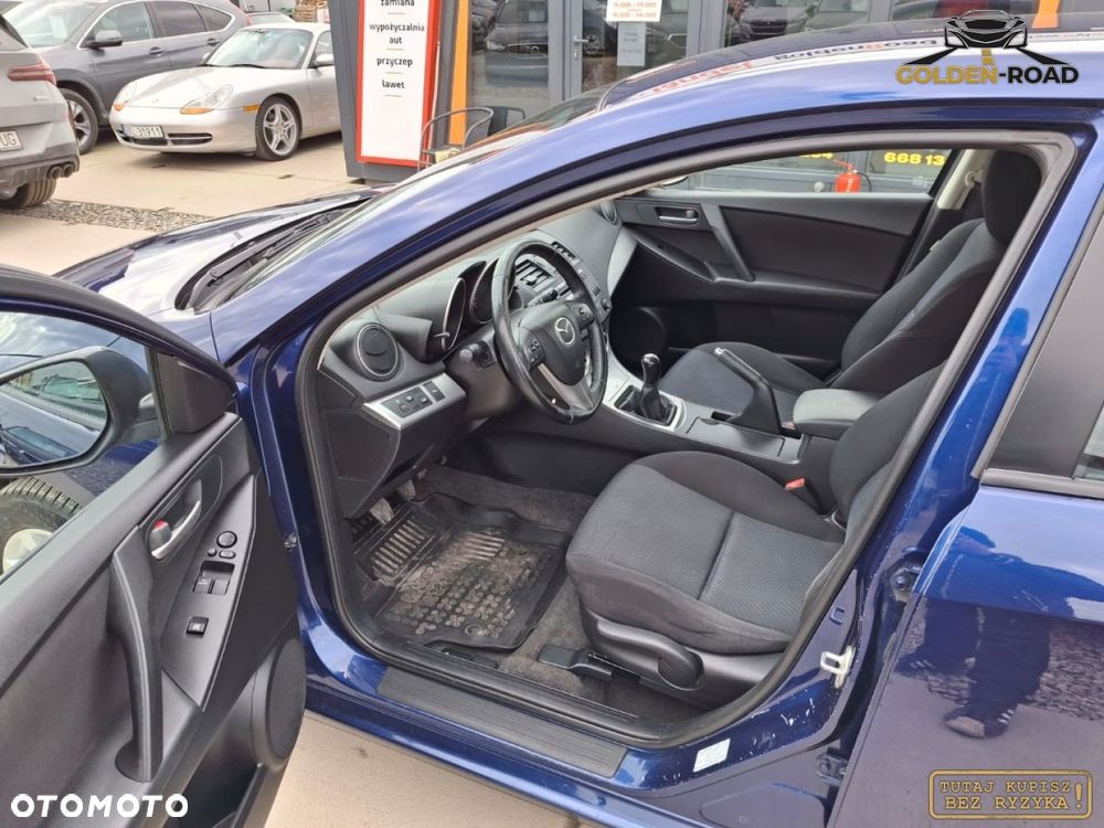 Mazda 3 - 10