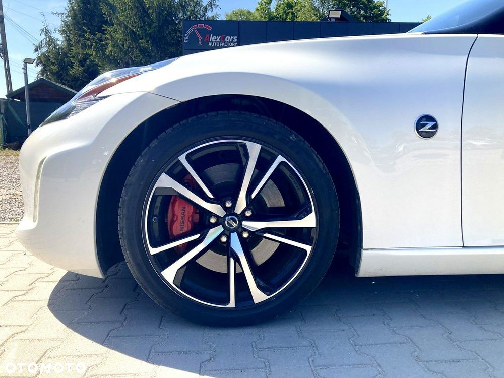 Nissan 370 Z - 13