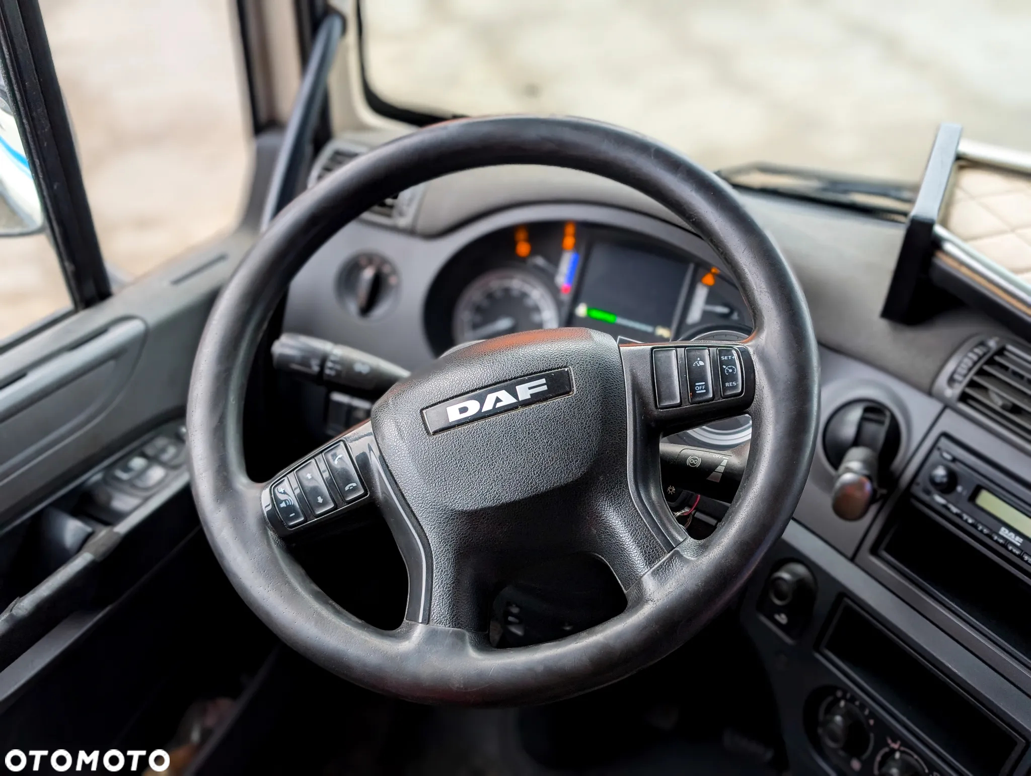 DAF CF - 8