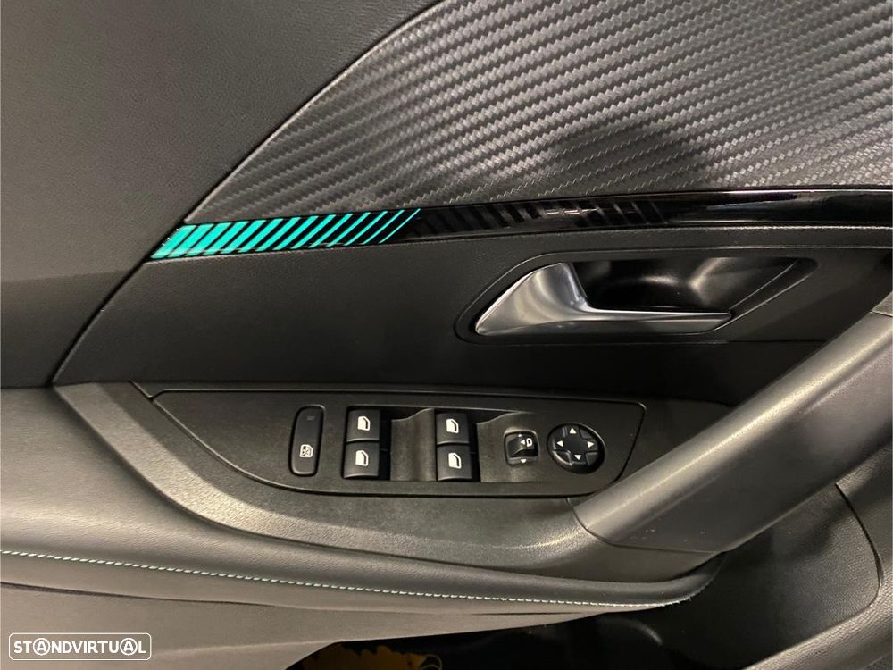 Peugeot 2008 1.2 PureTech Allure Pack - 15