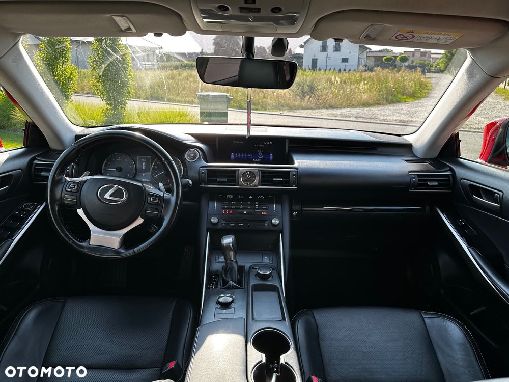 Lexus IS - 5