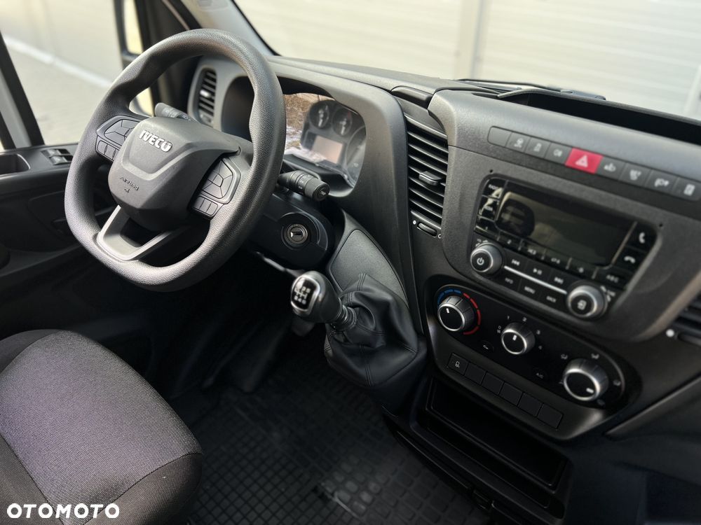 Iveco Daily - 25