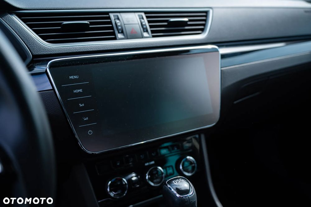 Skoda Superb 2.0 TDI L&K DSG - 27