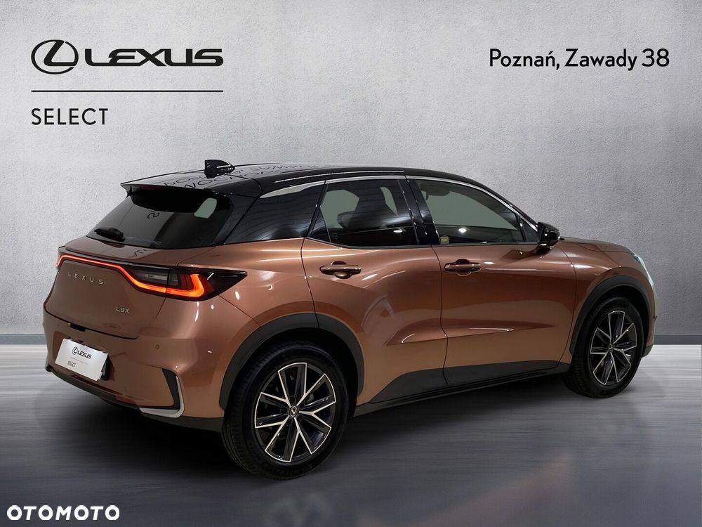 Lexus Lbx 2024 photo 2