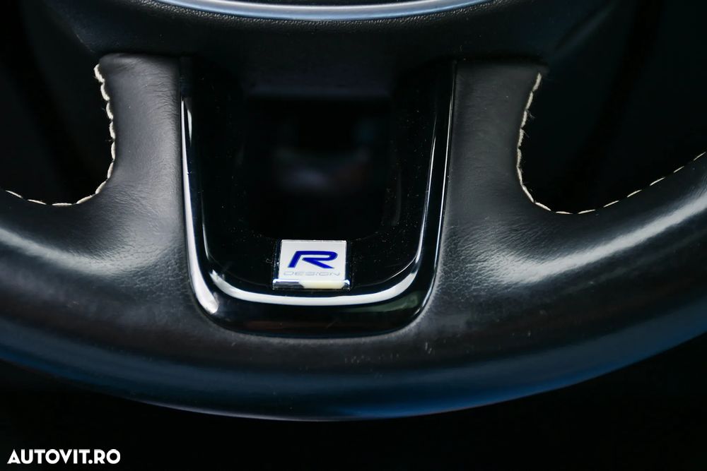 Volvo XC 60 D4 AWD R-Design - 20