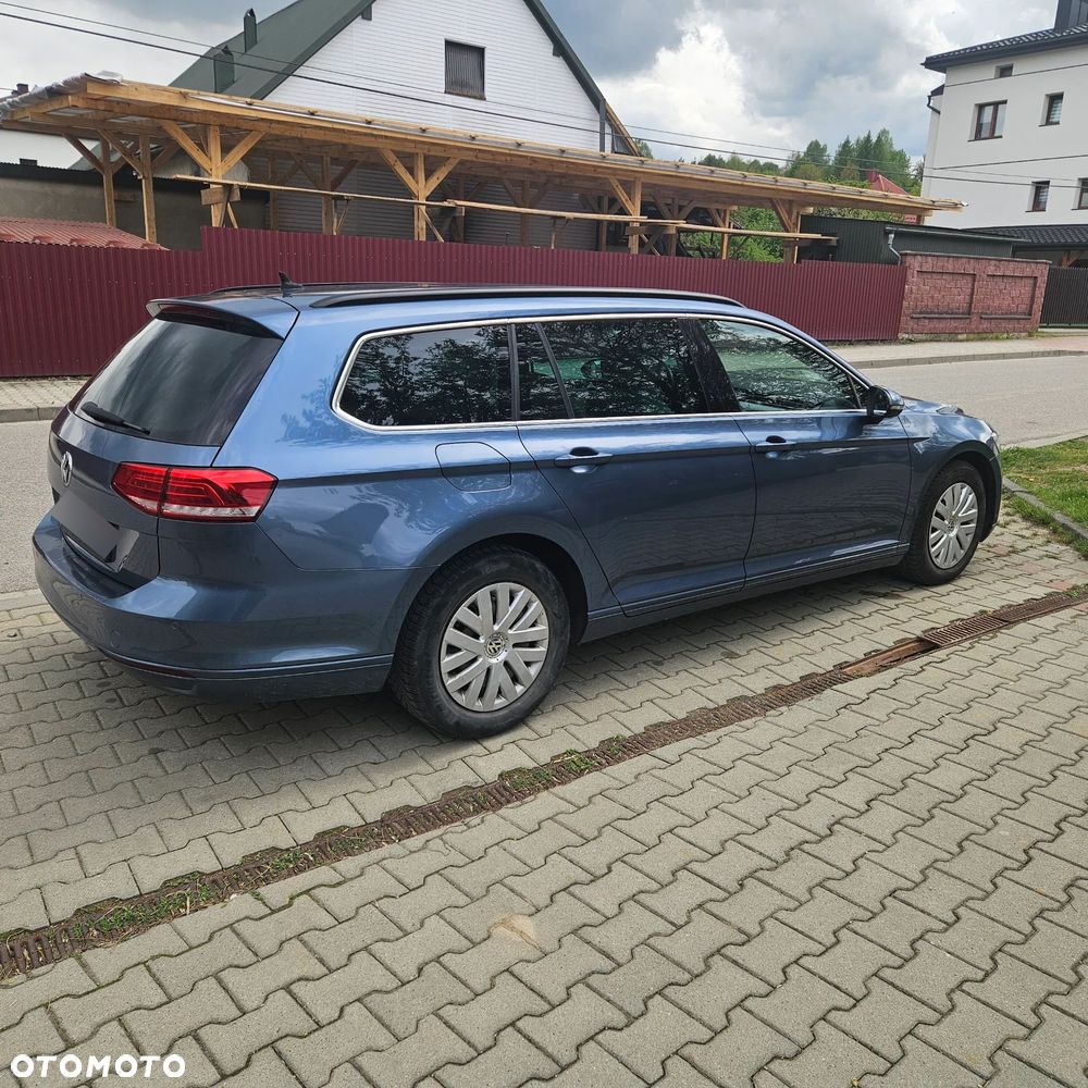 Volkswagen Passat 1.6 TDI BMT Comfortline - 14