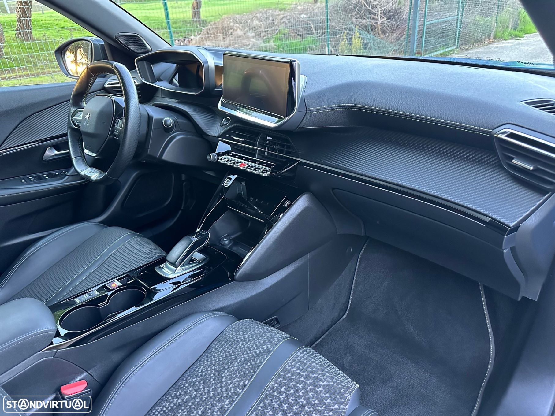 Peugeot e-2008 50 kWh GT Line - 32