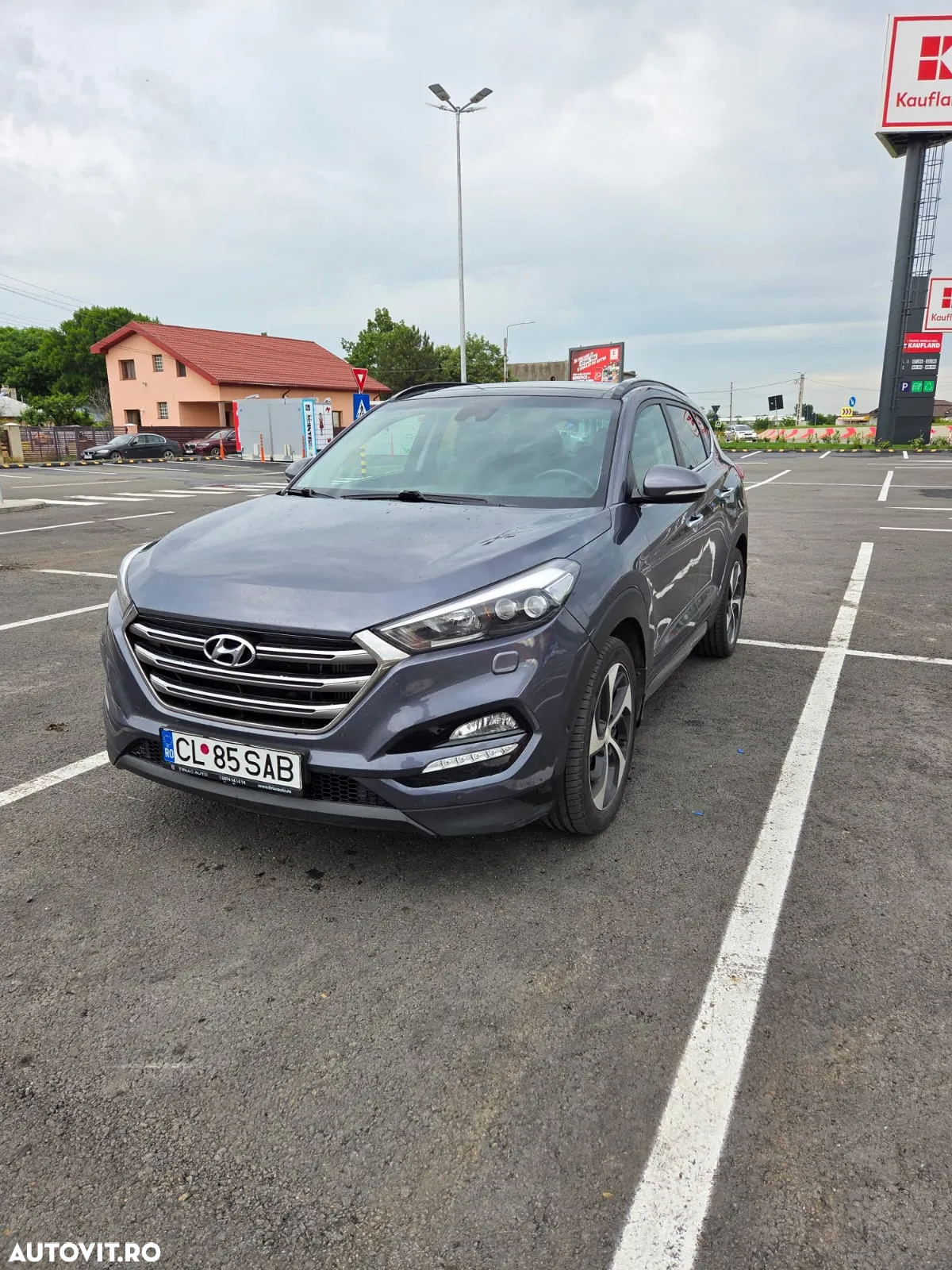 Hyundai Tucson - 2