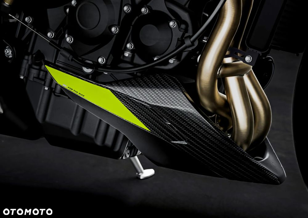 Triumph Street Triple - 7