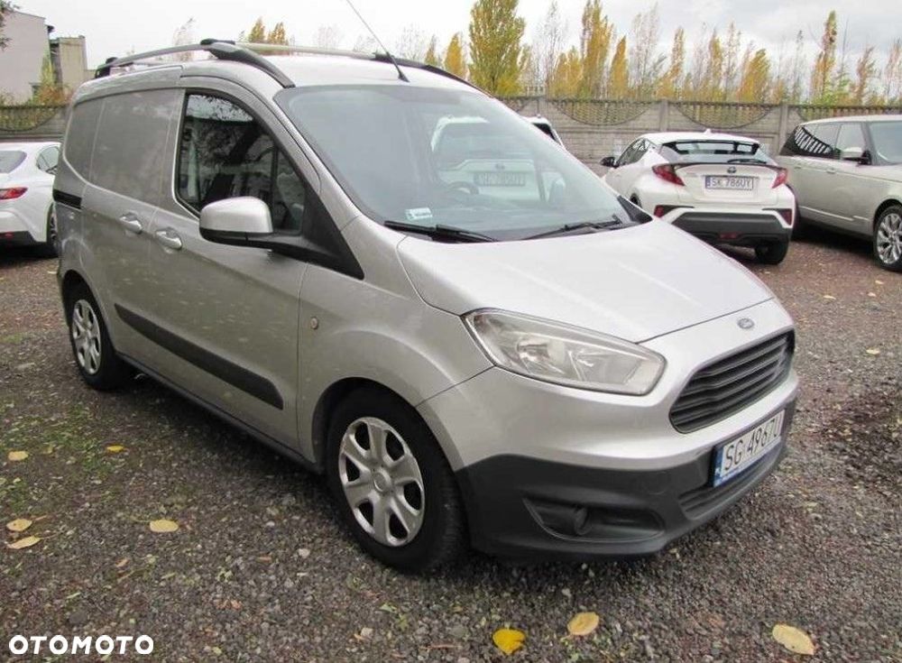 Ford Transit Courier - 3