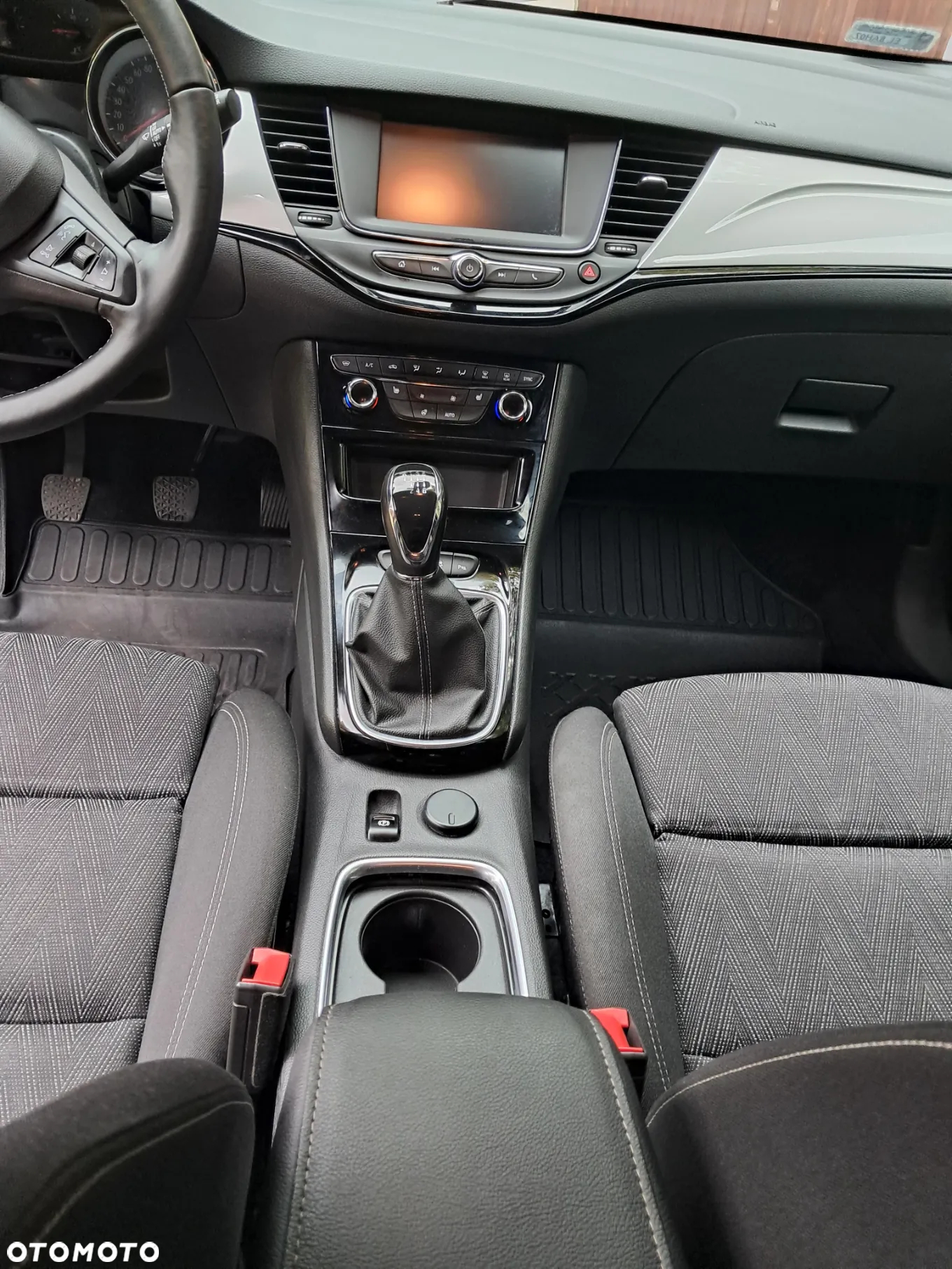 Opel Astra 1.2 Turbo Business Elegance - 13