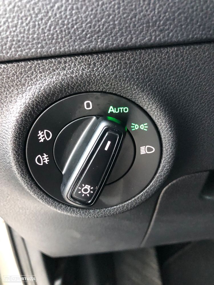 Skoda Karoq 1.0 TSI Ambition DSG - 35