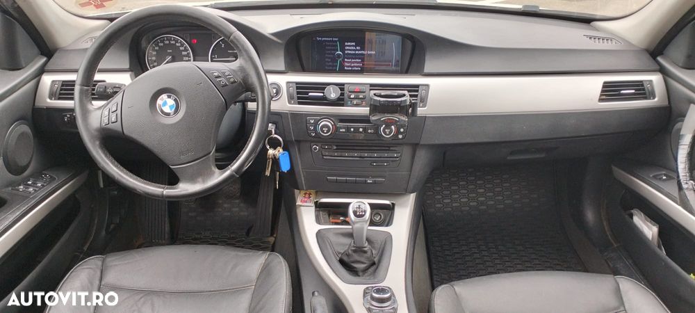 BMW Seria 3 318d - 6