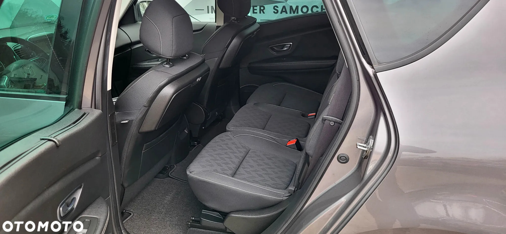 Renault Scenic BLUE dCi 120 LIMITED - 18