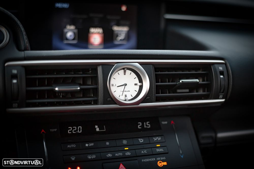 Lexus RC 300h F Sport+ - 32