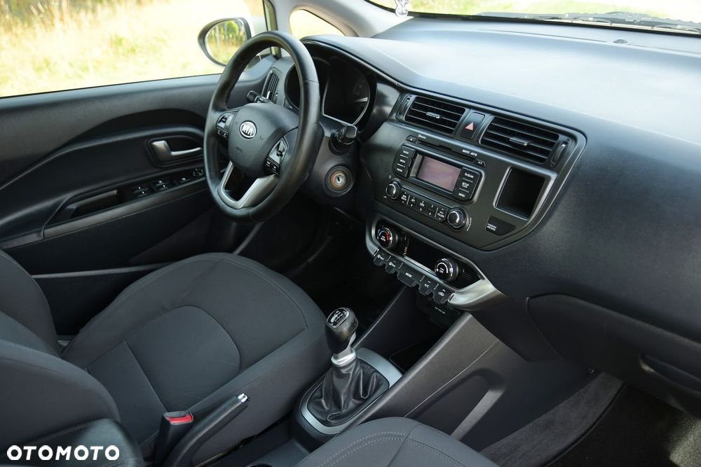 Kia Rio - 27