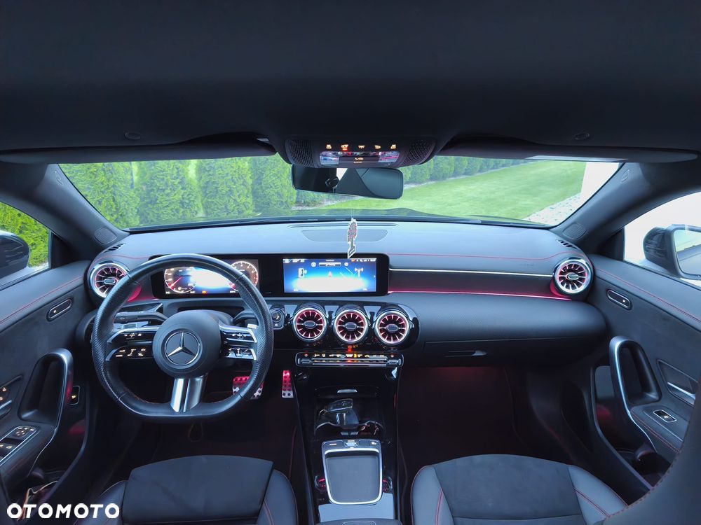 Mercedes-Benz CLA 200 mHEV AMG Line 7G-DCT - 11