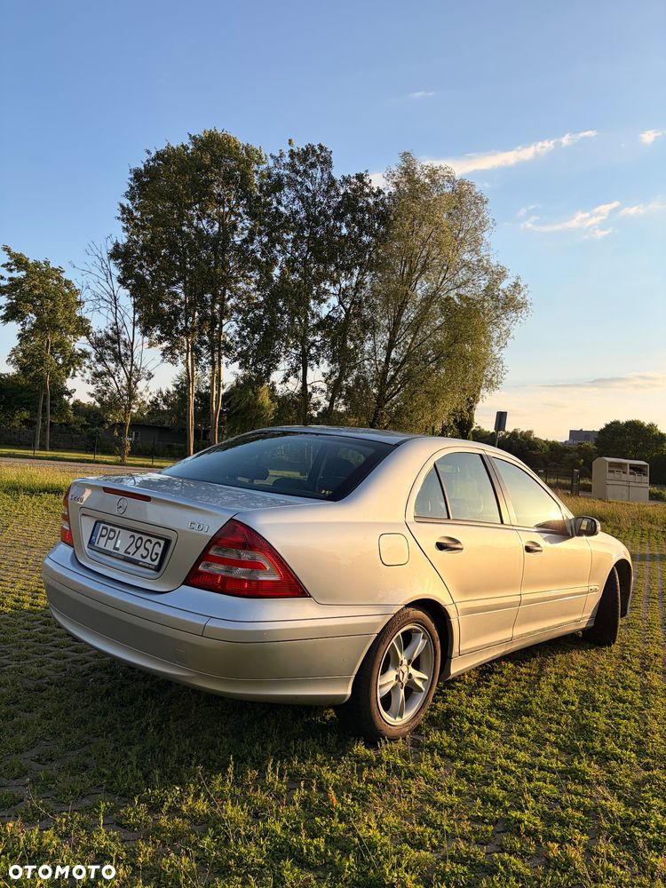 Mercedes-Benz Klasa C 200 CDI Classic - 4