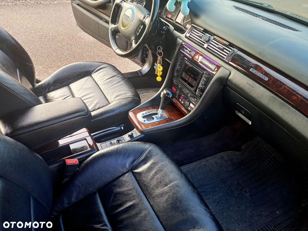 Audi A6 - 6