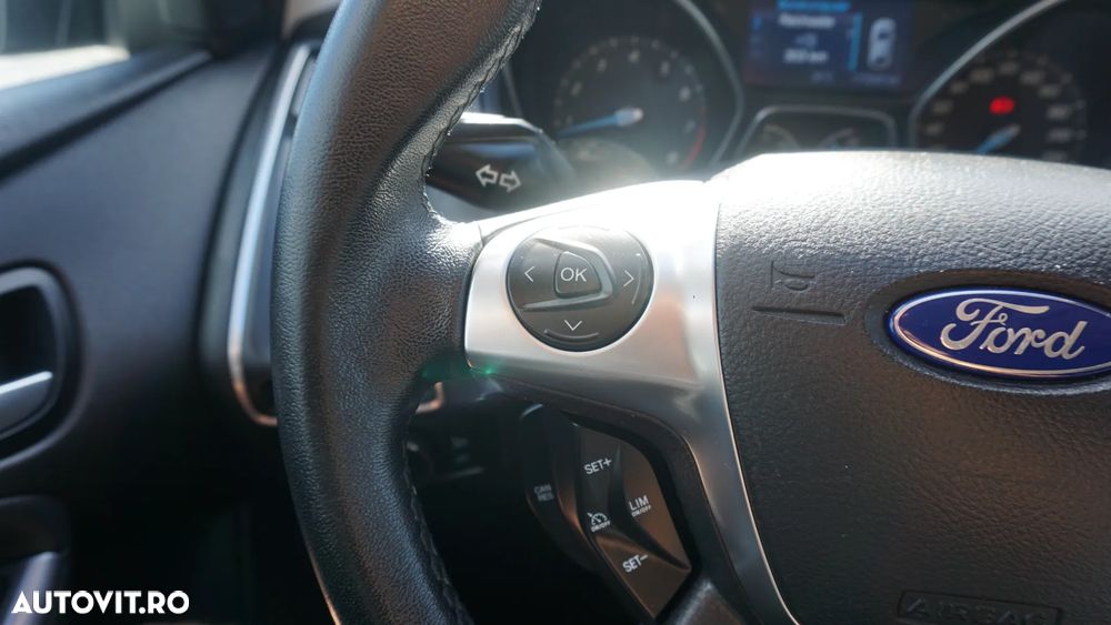 Ford Focus 1.0 EcoBoost Start-Stopp-System Titanium - 23