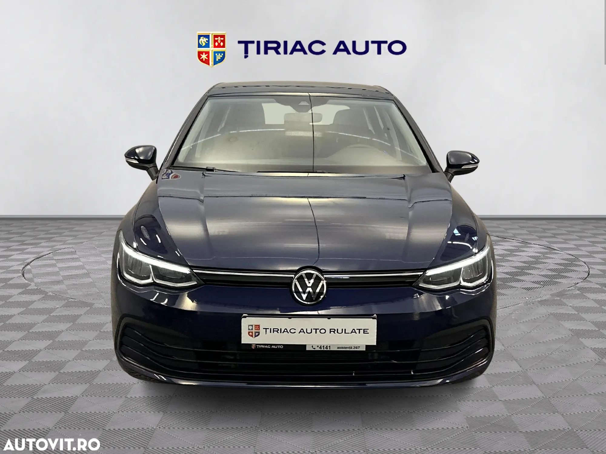 Volkswagen Golf - 8