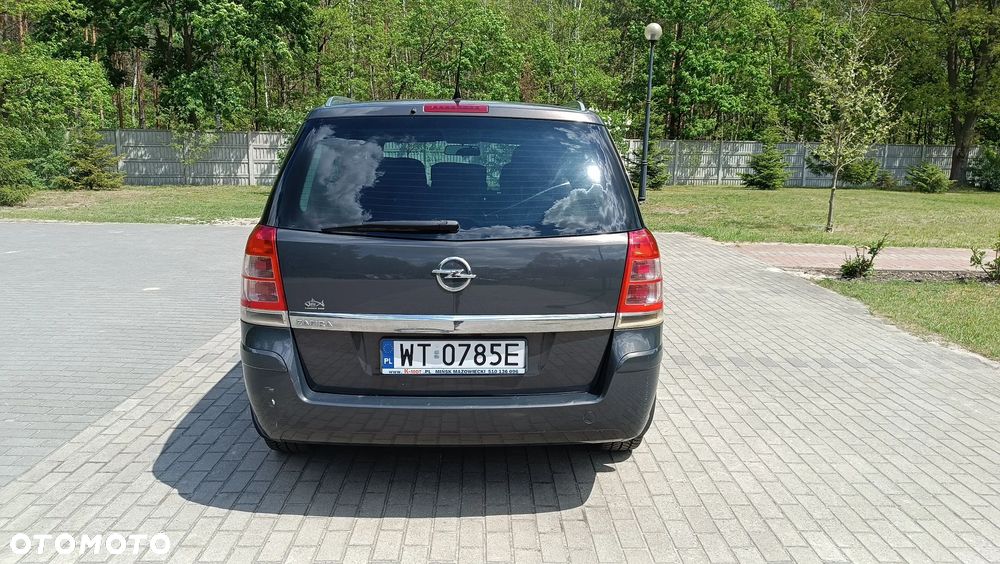Opel Zafira 1.8 - 6