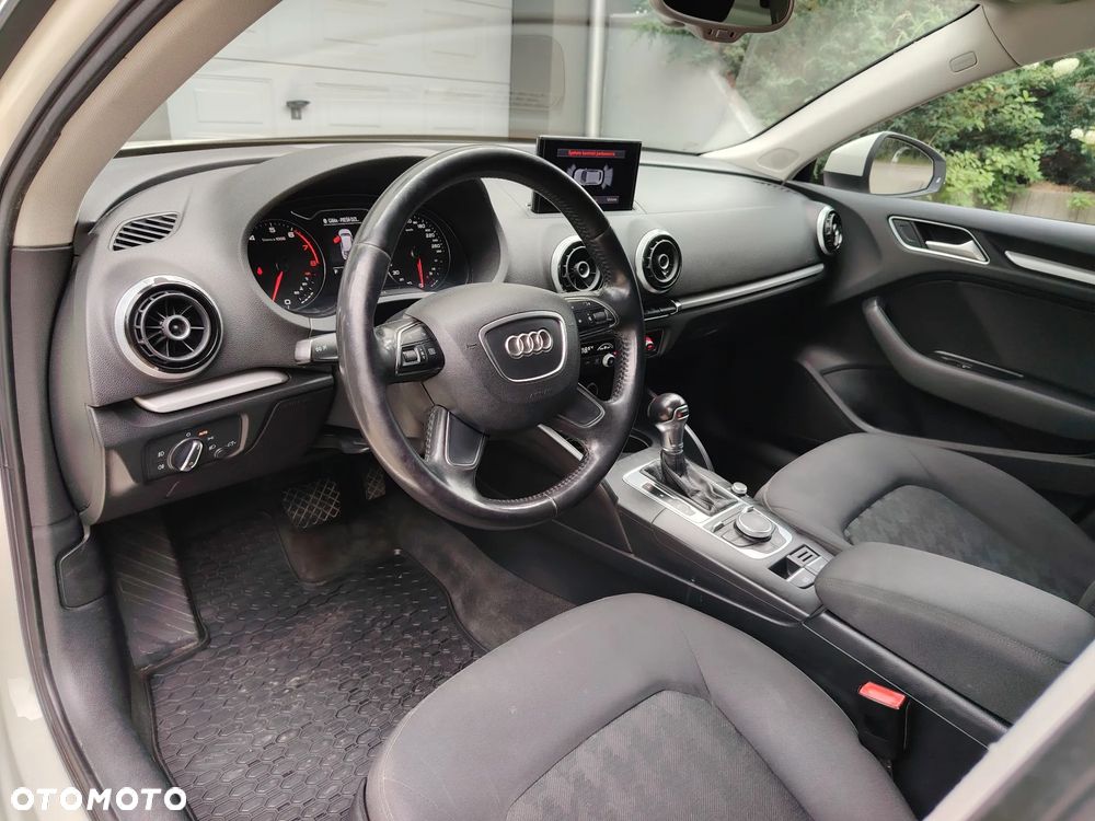 Audi A3 Sportback 1.4 TFSI S tronic Ambiente - 9