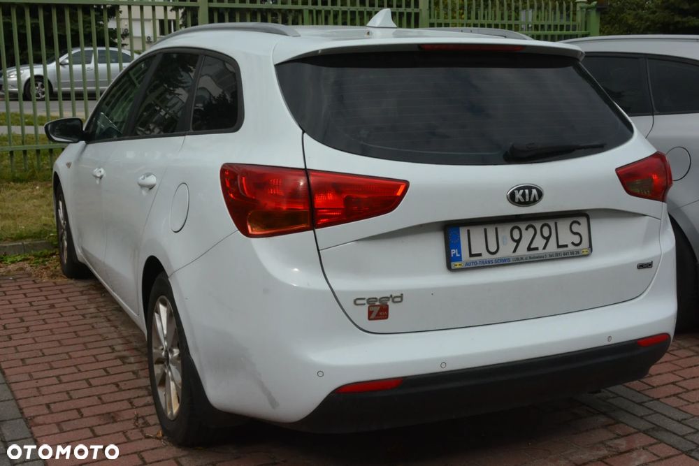 Kia Ceed 1.6 CRDi M - 4